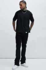 RahRaha Hustle Black T-Shirt for Men – Full body lifestyle look